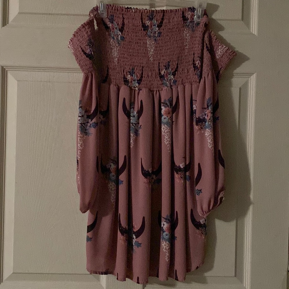 Of shoulder dress